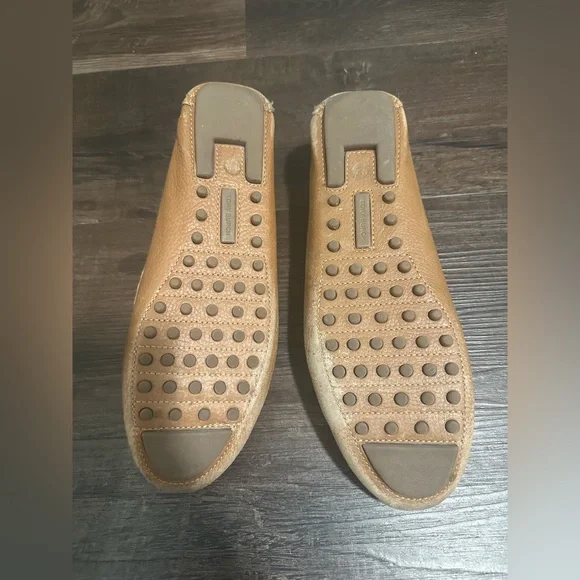 Tory Burch Royal Tan Everly Driver - Picture 10 of 13